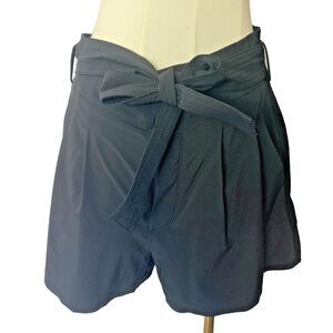 Athleta Skyline Shorts II 4" Tie Belt Pockets Polyester Stretch Black Womens 4
